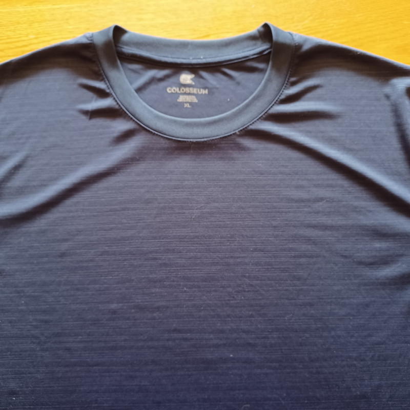 Mens XL baselayer tshirt Navy Unisex layer casual performance Colosseum 114168 gallery