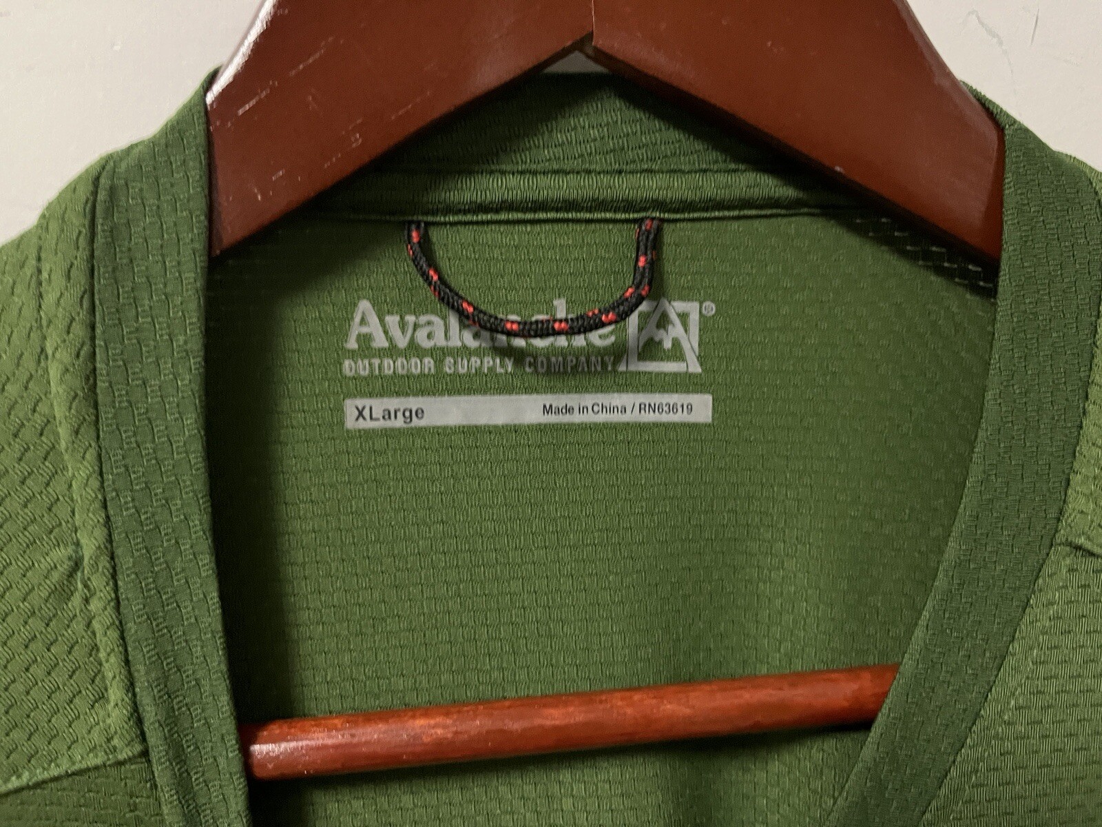 Avalanche Outdoor Performance Hiking Long Sleeve Shirt Men’s Size XL Green gallery