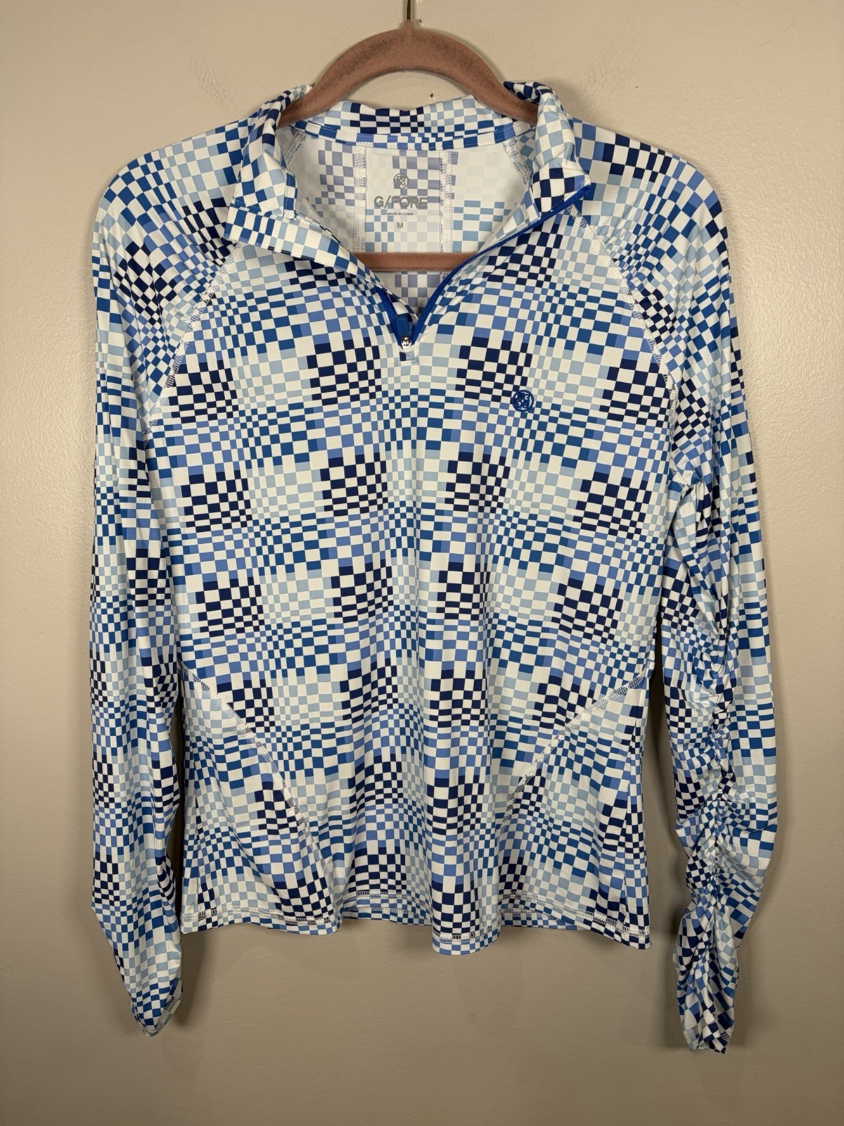 G/FORE Sun Shield Silky Tech Quarter Zip Women's Size Medium Blue Geometric logo gallery