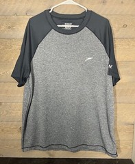 Speedo Block The Burn Rash Guard Swim Shirt Men’s XXL Gray Short Sleeve