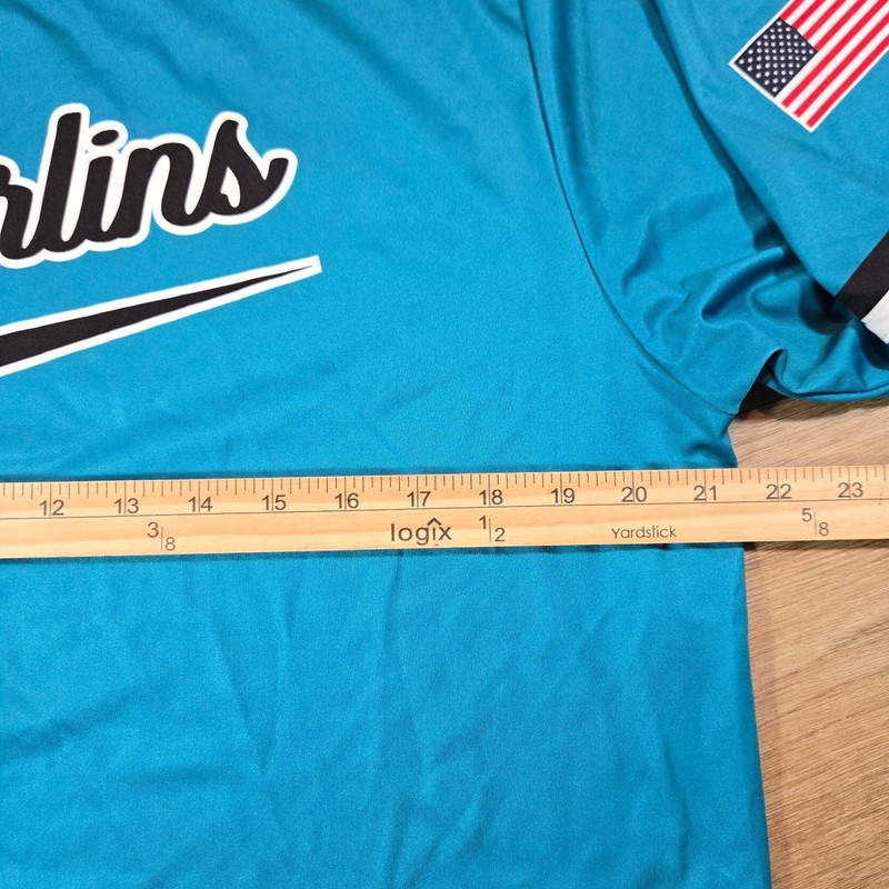 Vintage Miami Florida Marlins #8 MLB Jersey T Shirt Men Large Champro Baseball gallery