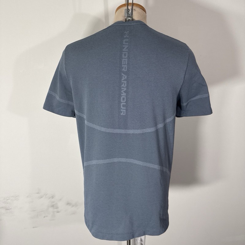 Under Armour Rush Celiant Seamless Men's Gray Athletic Training T Shirt Size M gallery