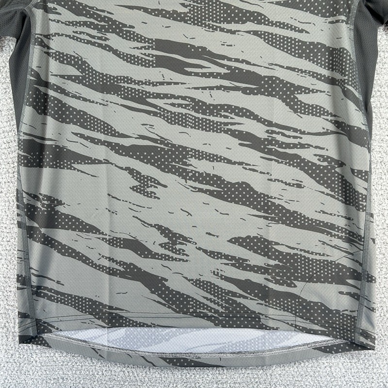 Yeti Cycles Shirt Jersey Men’s Medium Gray Camo Longhorn Lightweight Bike gallery