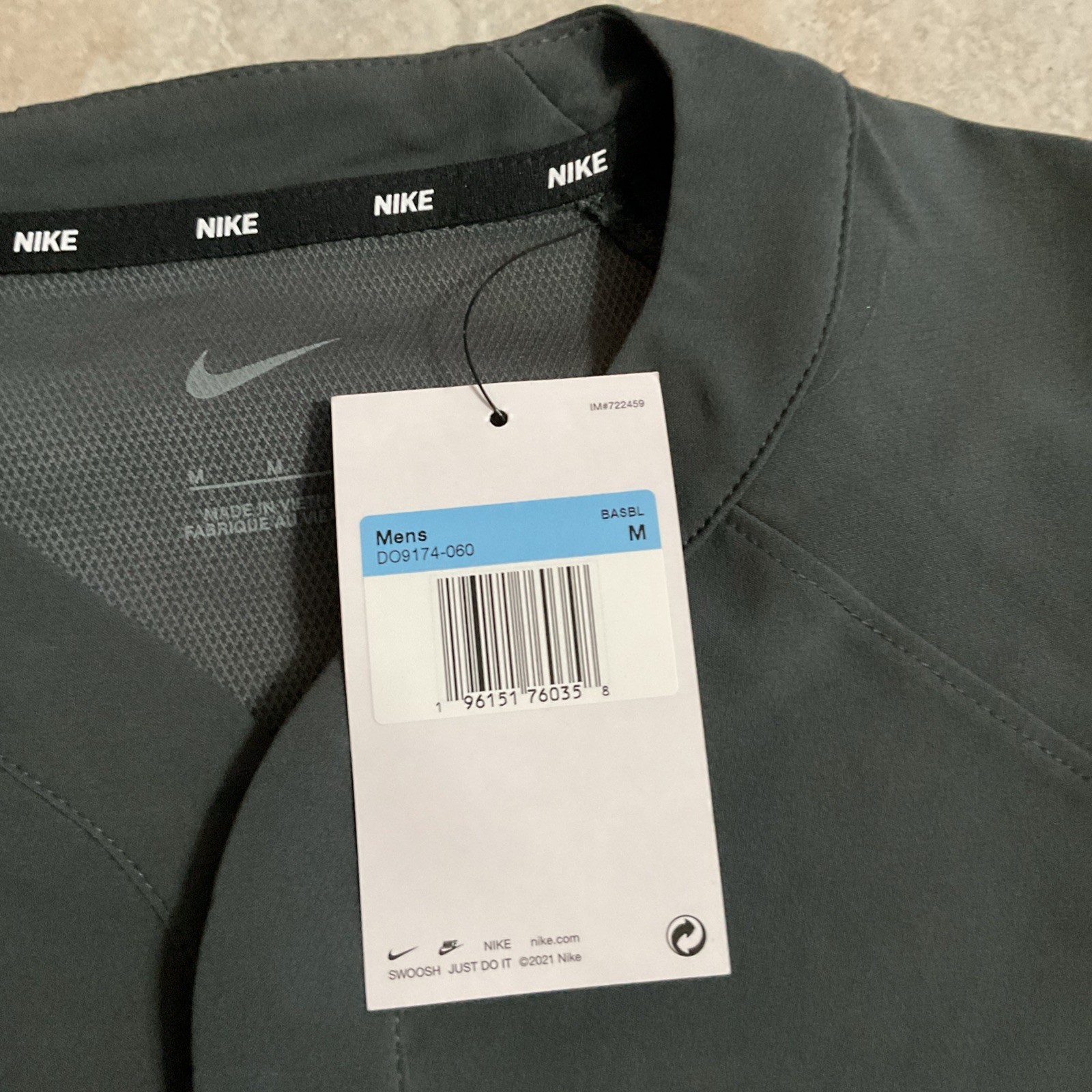 Nike Baseball Long Sleeve Pregame Top Mens Medium DO9174-060 gallery