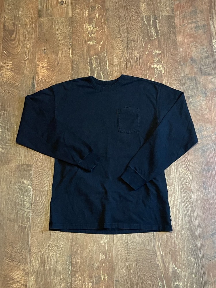 Nike Sportswear Premium Essentials Long-Sleeve Shirt Size Small Pocket All Black