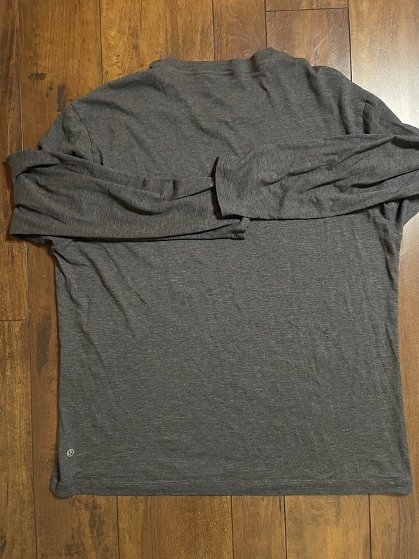 Lululemon Men's Long Sleeve Athletic Crew Neck Shirt Size L Not Sure Of Style gallery