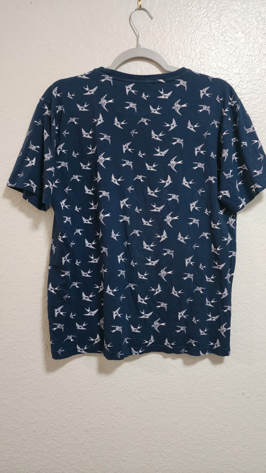 Denim & Flower Mens Crewneck Pullover Shirt Flying Birds T Shirt Tee gallery