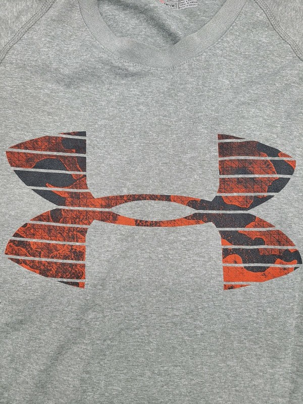 Under Armour Size Small Loose Light Gray And Orange Camo Logo Active Top gallery