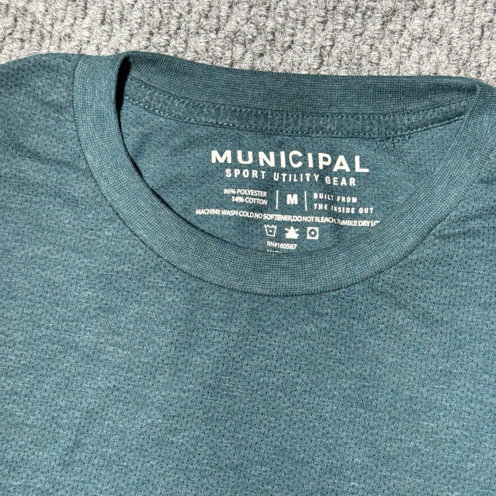 Municipal Shirt Active Sport Utility Gear Workout Gym Run Green Mens Sz Medium gallery