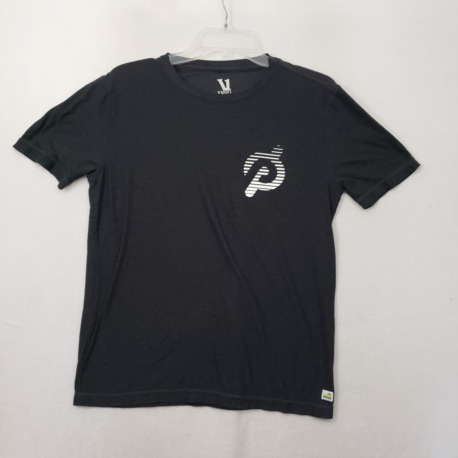 Vuori Ponto Performance Short Sleeve Crew Tee Shirt Mens Small Gray Peloton Logo gallery