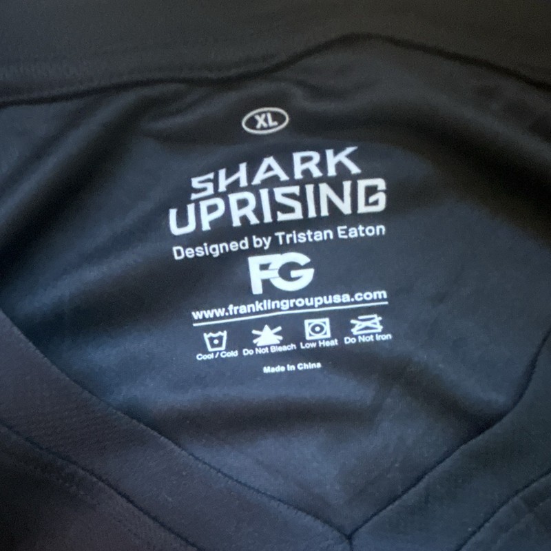 Franklin Group Shark Uprising Men’s XL Long Sleeve Crew Neck Fishing Graphic Tee gallery