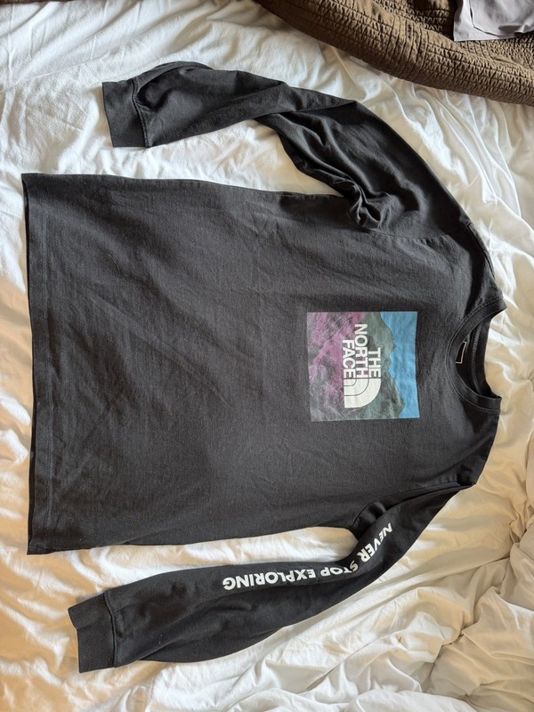 The North Face Never Stop Exploring Graphic Logo Long Sleeve Crew Neck Tee L gallery