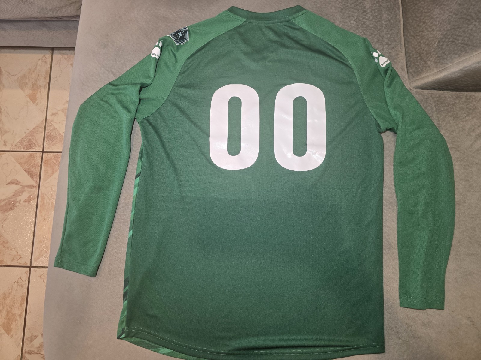 Kelme Goalkeeper Shirt Mens Large Green Long Sleeve Padded Stripes V Neck Soccer gallery