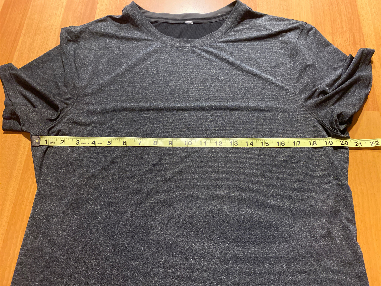 Lululemon Active Shirt Men’s Medium? Stretch Running Gray And Black gallery