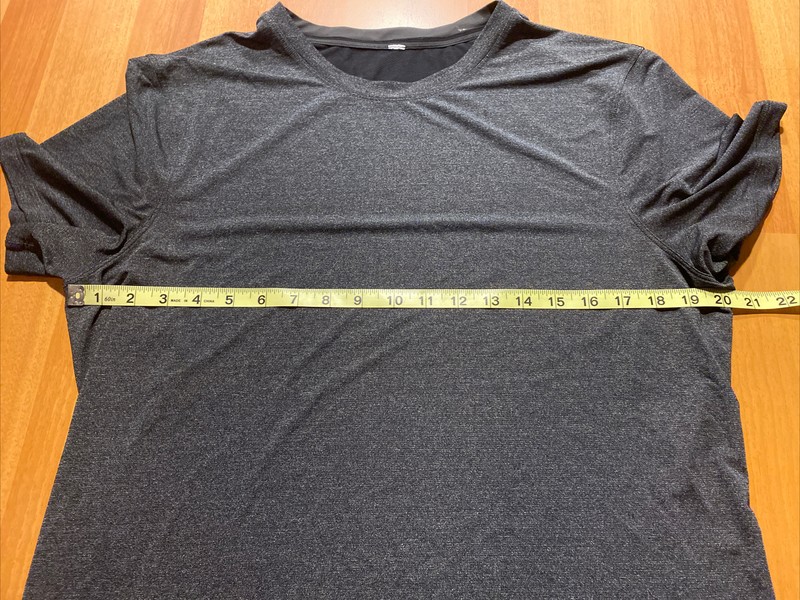 Lululemon Active Shirt Men’s Medium? Stretch Running Gray And Black gallery