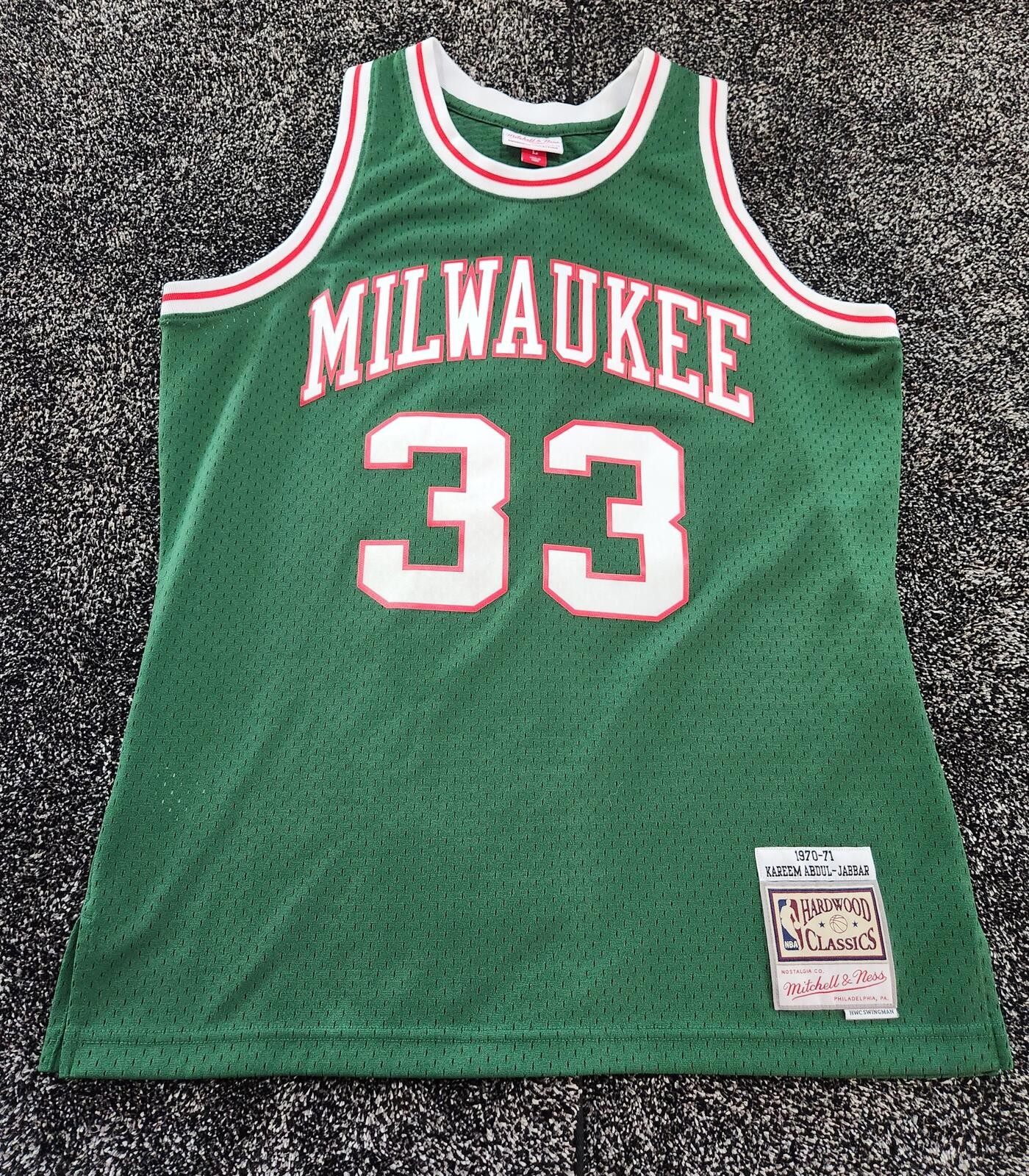 Kareem Abdul-Jabbar Bucks Mitchell & Ness 1970-71 HWC Swingman Jersey Sz Large gallery