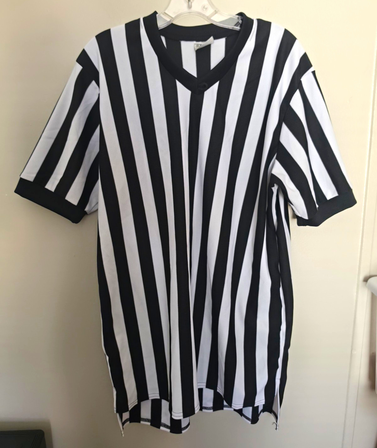 McDavid Referee Striped Jersey Lightweight Polyester V-Neck Shirt Size L gallery