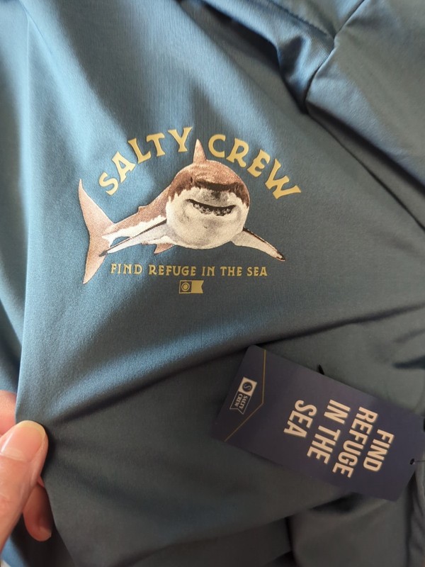 Salty Crew Lurking Hoodie Medium New MSRP $64.95 gallery