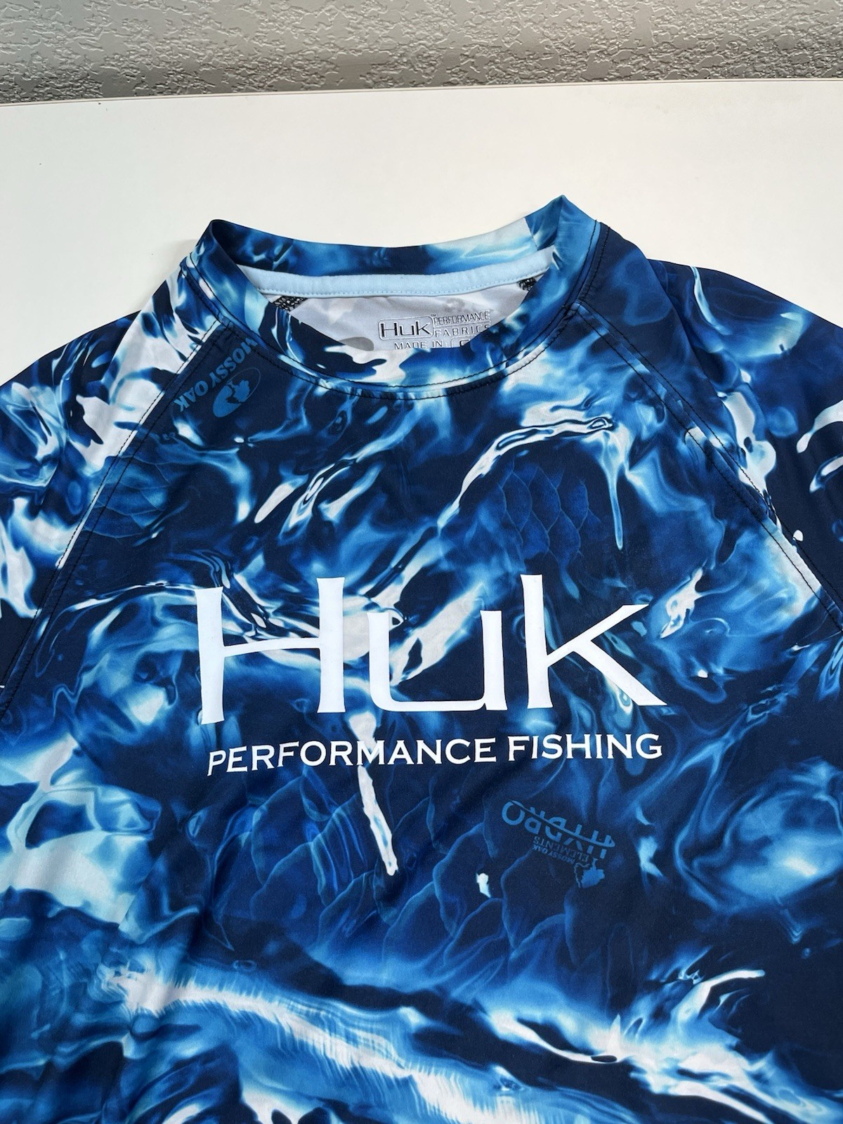 Blue Huk Performance Fishing Athletic Long Sleeve Shirt Men's S Small gallery