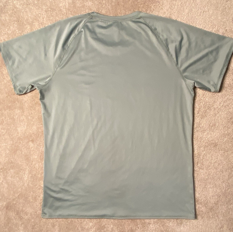 Adidas Men’s Performance Crew Neck T-Shirt Sage Green EUC Size XL gallery