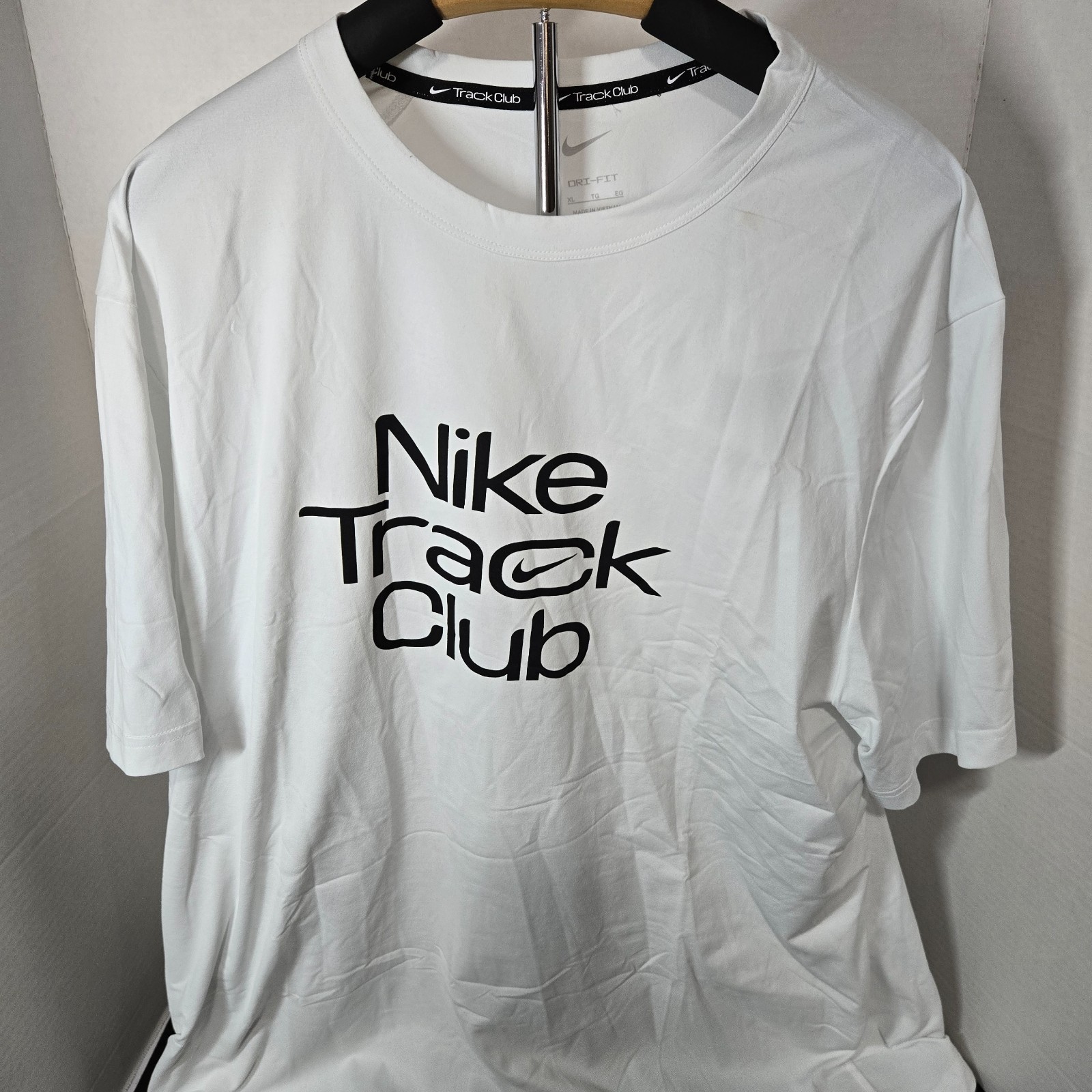Nike Men's Track Club Dri-FIT Short Sleeve Running Top T-Shirt White Size XL gallery
