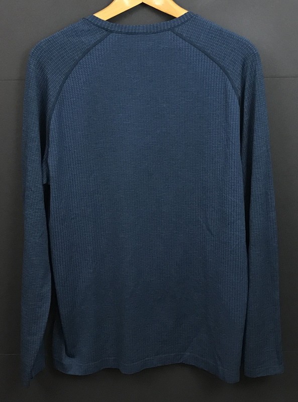 Lululemon Men's Metal Vent Tech Long-Sleeve Shirt Blue Size L gallery