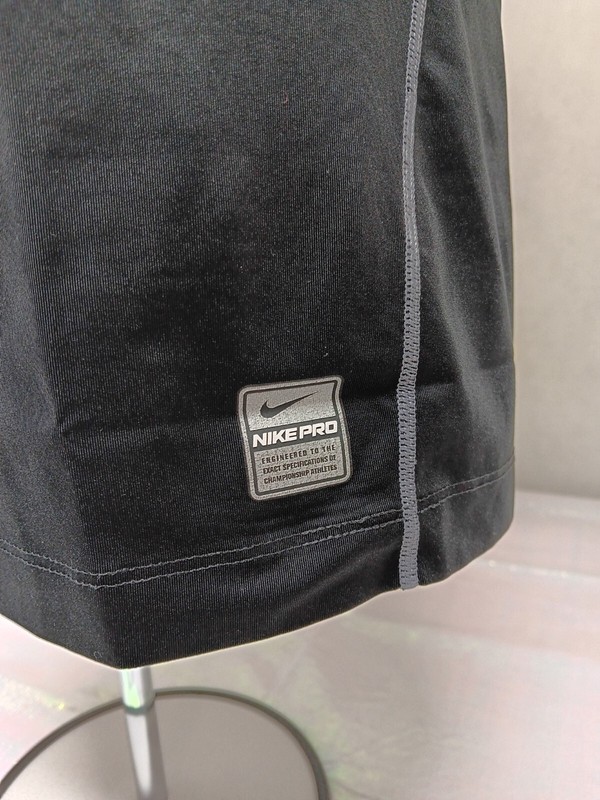 Nike Pro Shirt Mens Lrg Fits Sm Black Fitted Gym Top Running Workout NikeFit gallery
