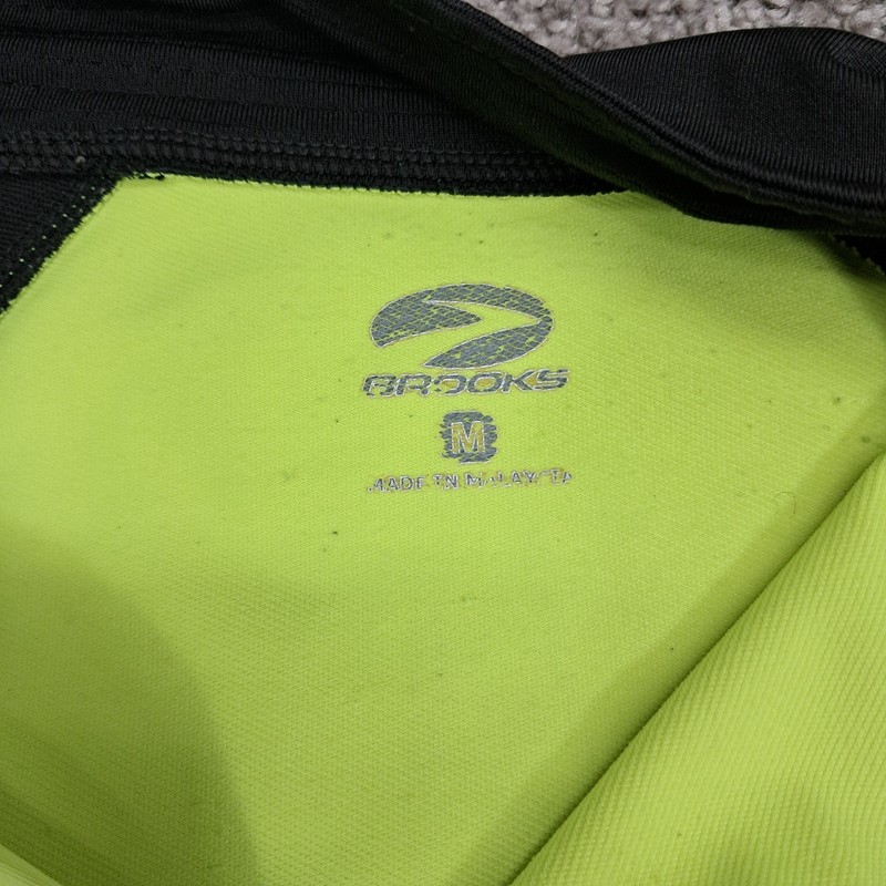 Brooks Running Men's Shirt Windbreaker Vapor Dry Reflective Yellow Medium gallery