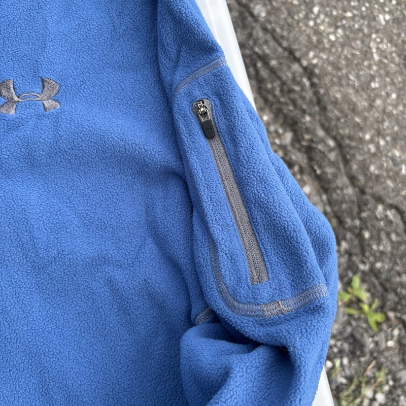 Under Armour Pull Over Sm gallery