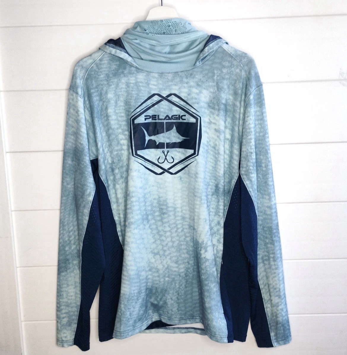 Pelagic Mens Medium Blue EXO-TECH Hooded Performance Long Sleeve Fishing Shirt gallery