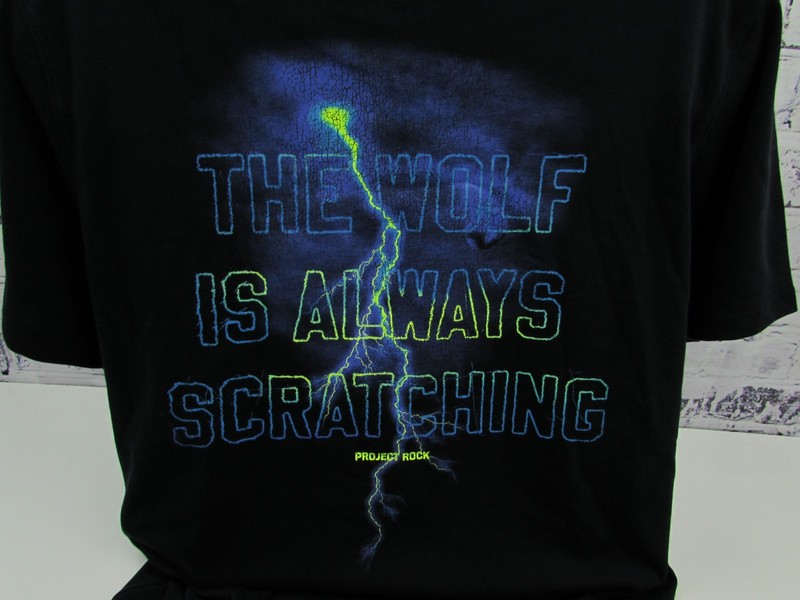 Under Armour UA Project Rock Wolf Heavyweight Gym Workout Men’s Black Shirt Sz L gallery