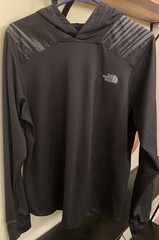 Men’s The North Face Flash Dry Hooded Long Sleeve Shirt Size Medium Black