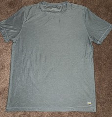 Vuori Shirt Starto Tech Tee Crew Neck Soft Mens PLEASE SEE MEASUREMENTS L1