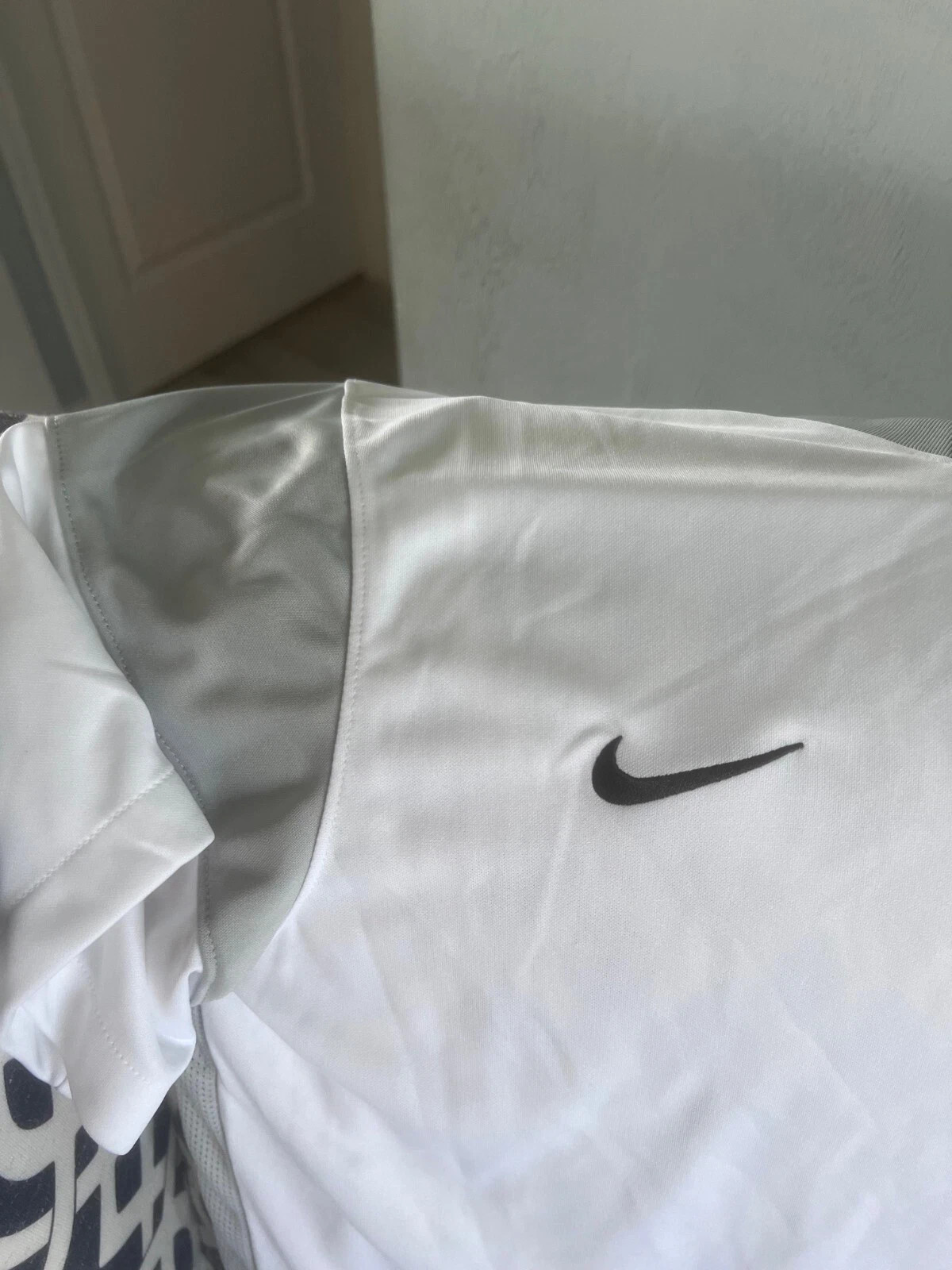 Nike Dri-FIT Park 3 Slim Fit T-Shirt CW3828 White Men’s Medium NWT gallery