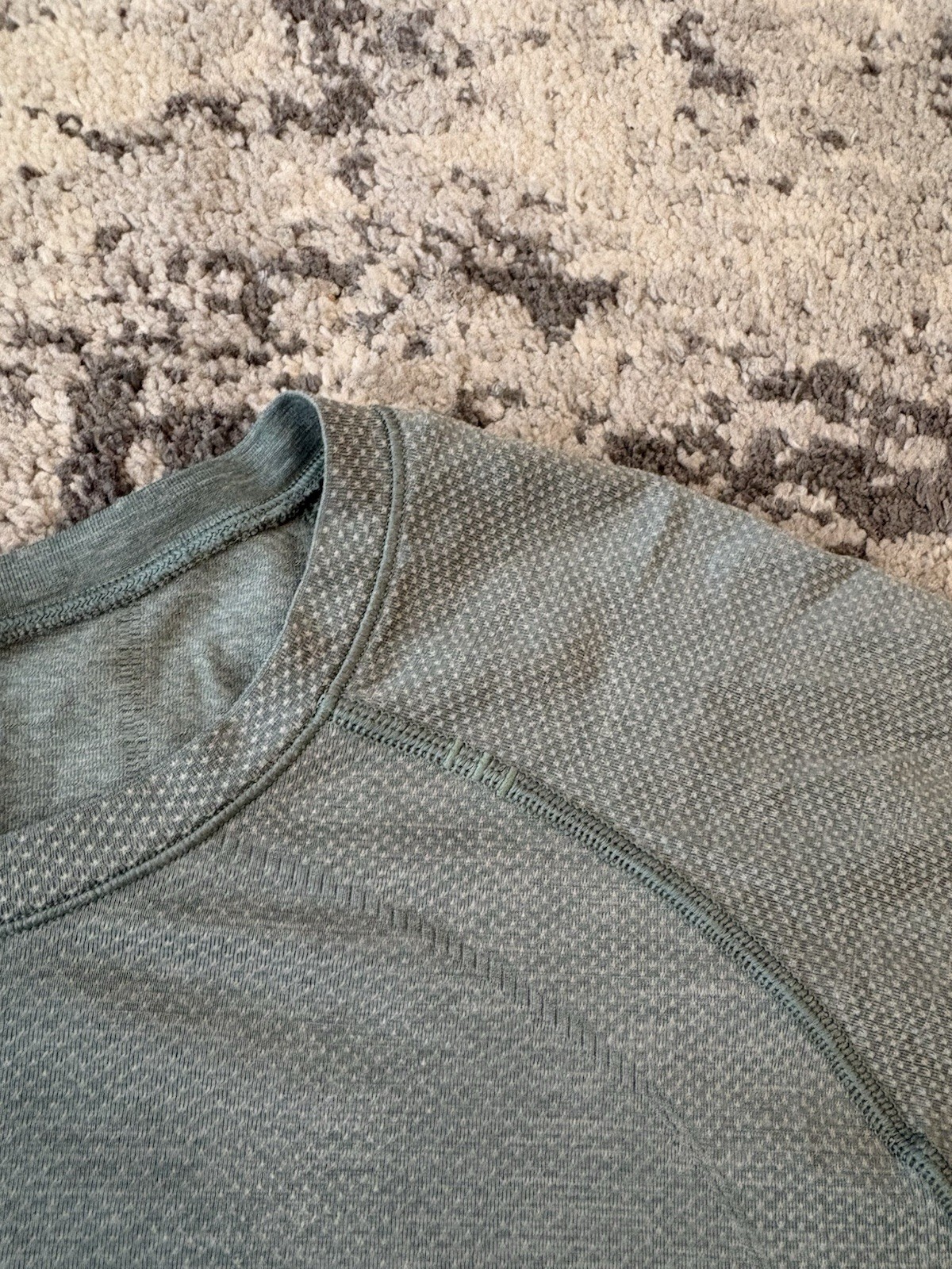 Lululemon Metal Vent Tech Long Sleeve Shirt 2.0 Green Size XL See Pics gallery