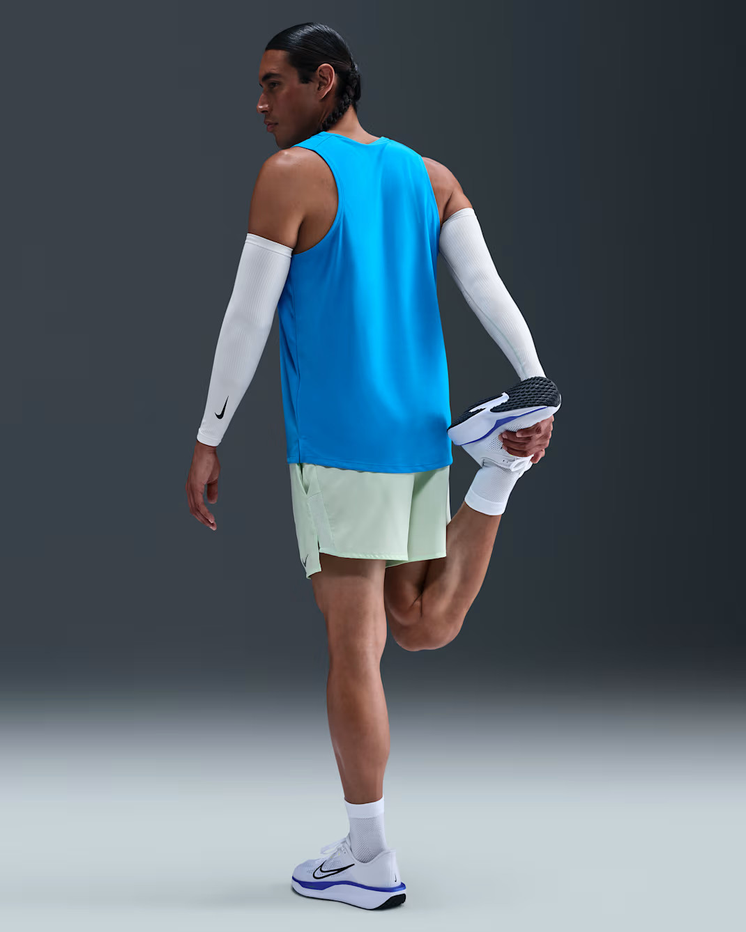 Nike Miler Men's Dri-FIT Running Tank TOP DV9321 $35 gallery