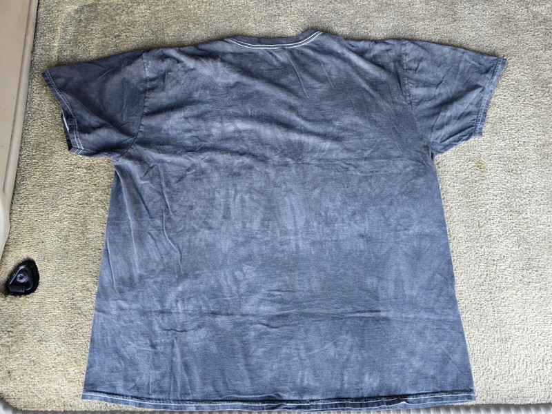The Mountain Size XL Black 2011 Wolf Pack Eyes T-Shirt gallery