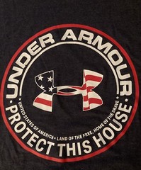 UNDER ARMOUR Stars and Stripes Logo Tee T-Shirt Red White Blue Size S Loose Fit