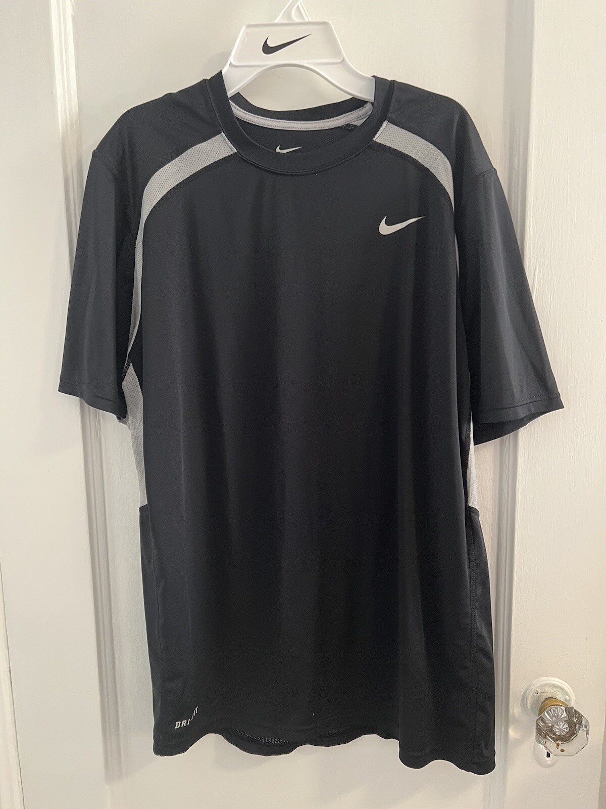 Nike Men's Dri-Fit Training Running Shirt Large Short Sleeve Black gallery