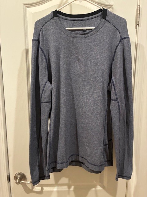 Lululemon Metal Vent Tech Long Sleeve Mens Shirt Blue Performance Active Sz.L gallery