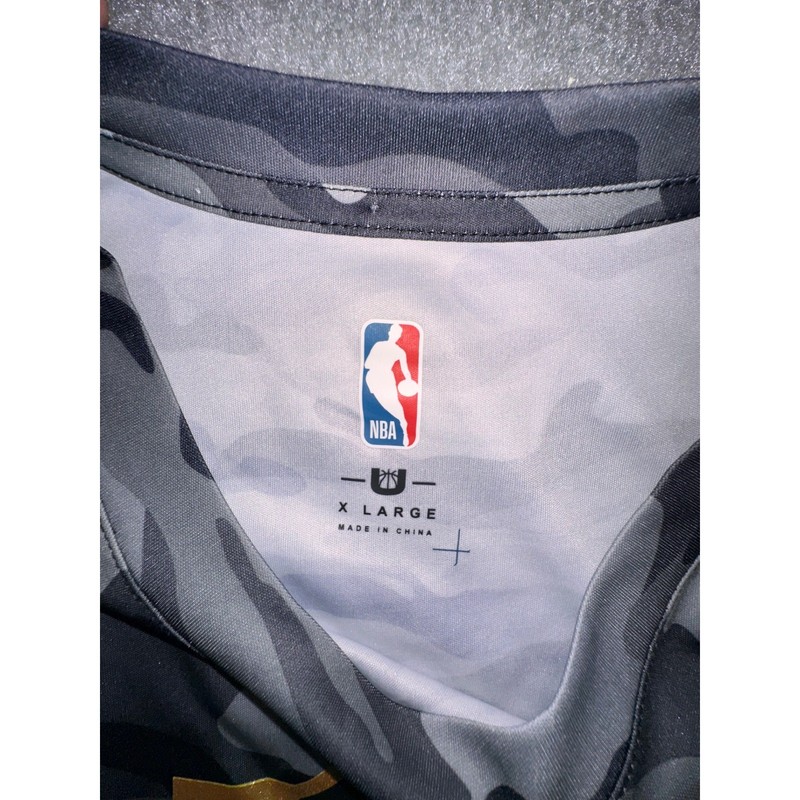 NBA Chicago Bulls Mens XL Camo Badge of Honor Tank Top Grey Sleeveless VXMC366S gallery