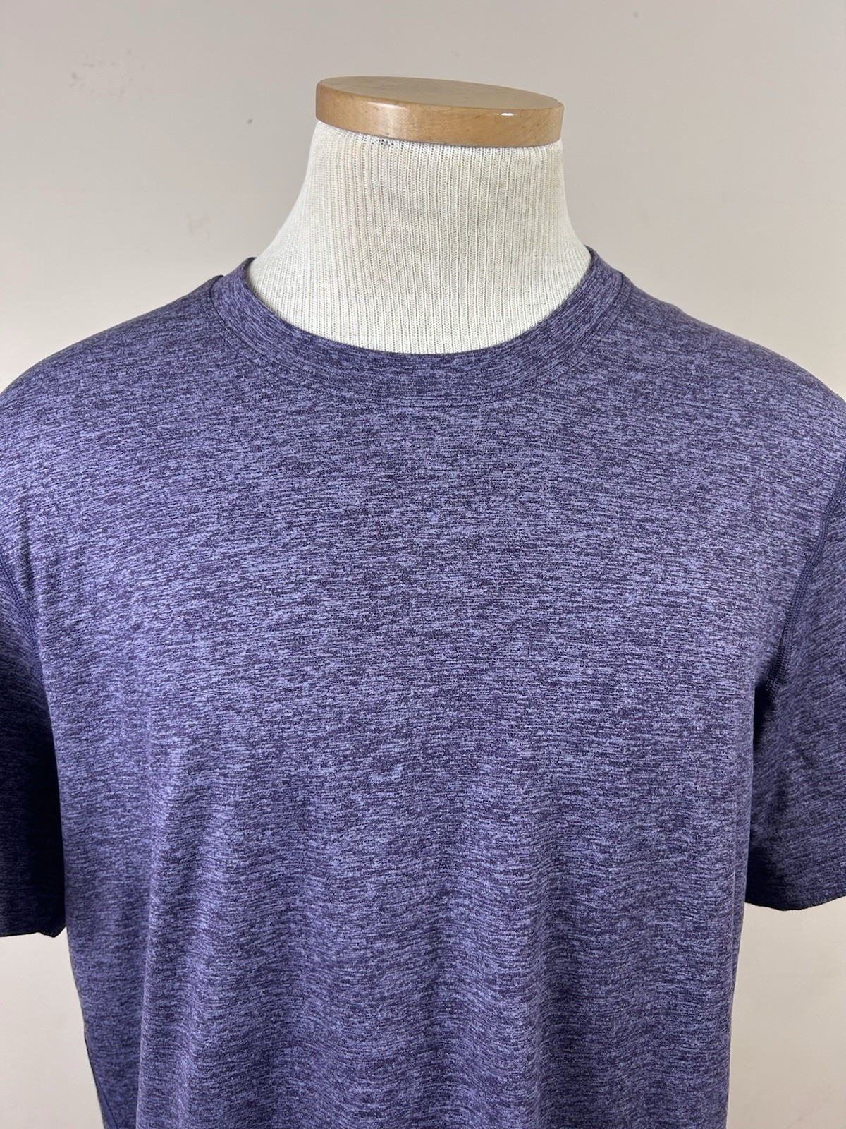 Lululemon Purple Athletica Gym Workout T Shirt Men’s SEE MEASUREMENTS gallery