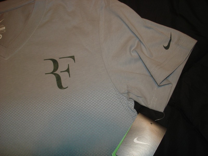 NWT Nike Federer RF Premier Trophy V-Neck Tennis Shirt 547585-096 Medium gallery