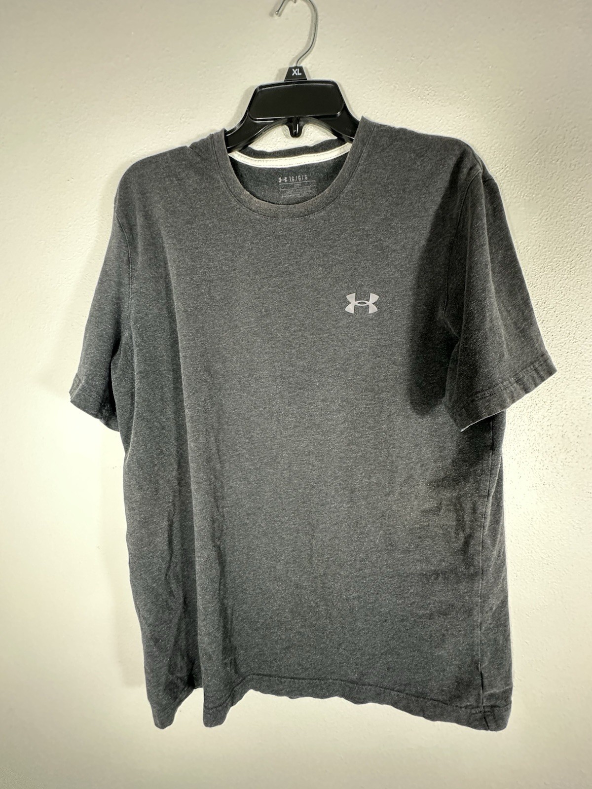 Under Armour HeatGear T Shirt Men’s LG Gray Short Sleeve Athletic Logo Tee gallery
