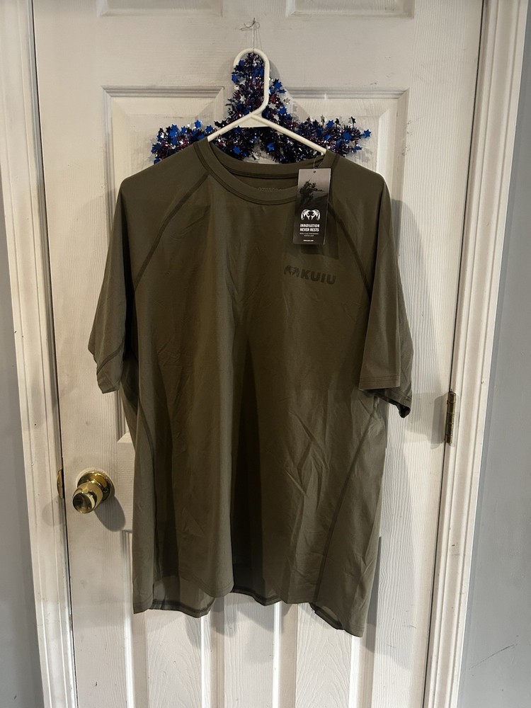 KUIU Men's XXL Green Polyester Lightweight PELOTON 118 Hunting T-Shirt