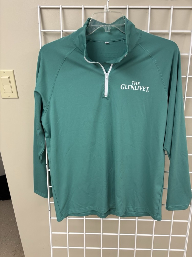 The Glenlivet 1/4 zip pullover top. Size large. Long sleeve. 85/15 poly/spandex.