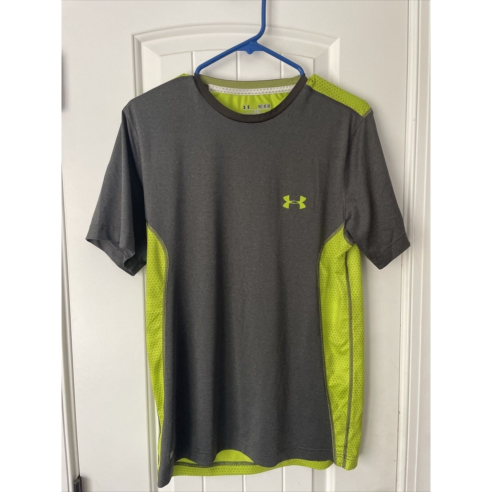 UNDER ARMOUR Gray & Neon Yellow ATHLETIC Fitted HEAT GEAR Shirt Size M gallery