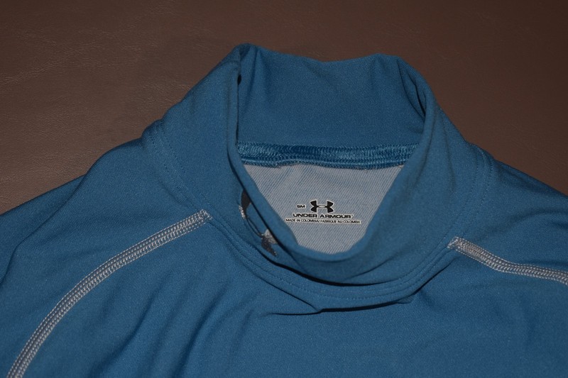 UNDER ARMOUR Small Men's L/S Nylon Blend Tjight Fit Mock Neck Pullover Blue gallery