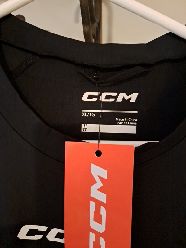CCM NWT Performance Compression Shirt XL Black Long Sleeve Hockey Base Layer gallery