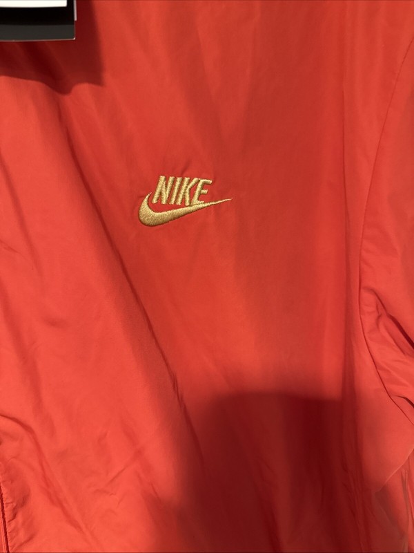 Nike Authentics Men's Sz Medium Warm-Up Shirt University Red FN1456-657 NEW gallery